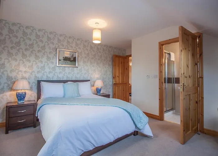 Achill Water's Edge * Doogort